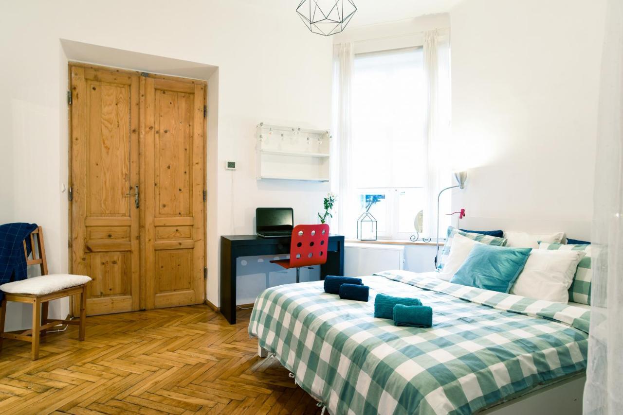 Large And Cozy Apartment 60 M2, Cracow Old Town Краков Экстерьер фото