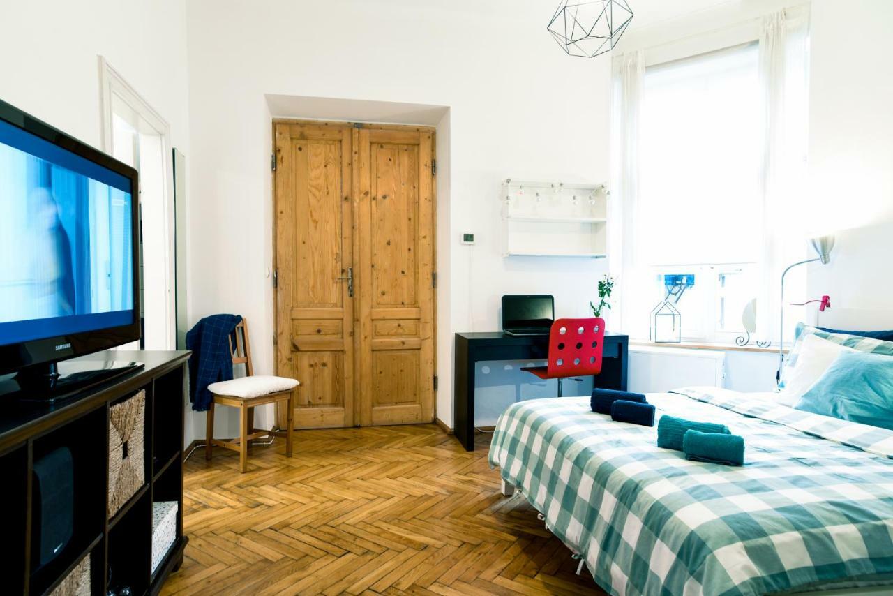 Large And Cozy Apartment 60 M2, Cracow Old Town Краков Экстерьер фото